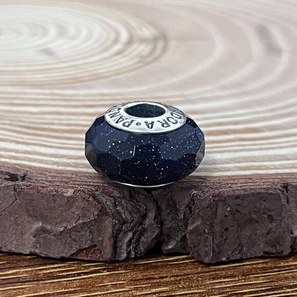 Murano Glass Fascinating Black Shimmer Bead Charm - Picture 4 of 6